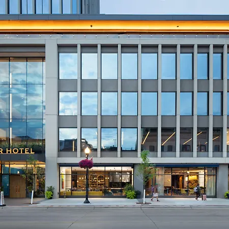 Jasper Hotel