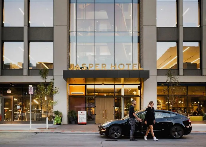 Jasper Hotel 5*