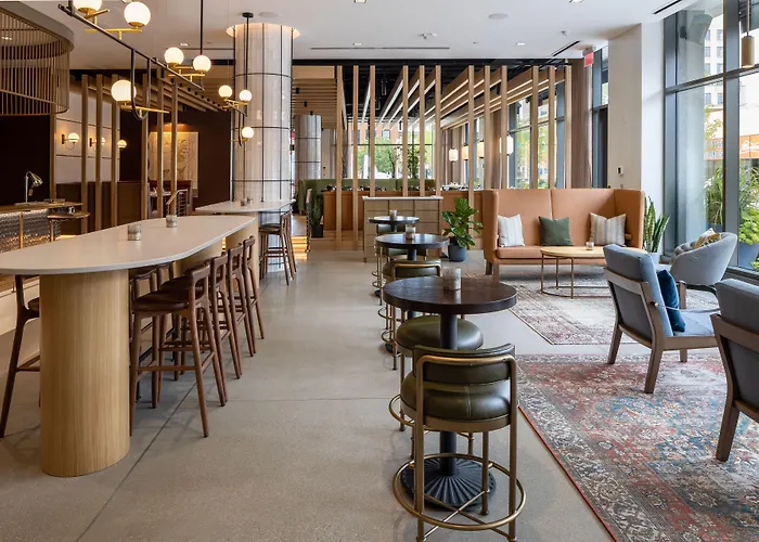 Jasper Hotel 5*